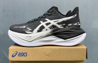 Asics Superblast 3 Black White