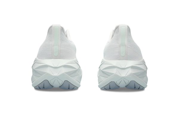 Asics Novablast 4 White