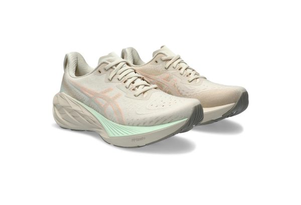 Asics Novablast 4 Oatmeal Moonrock