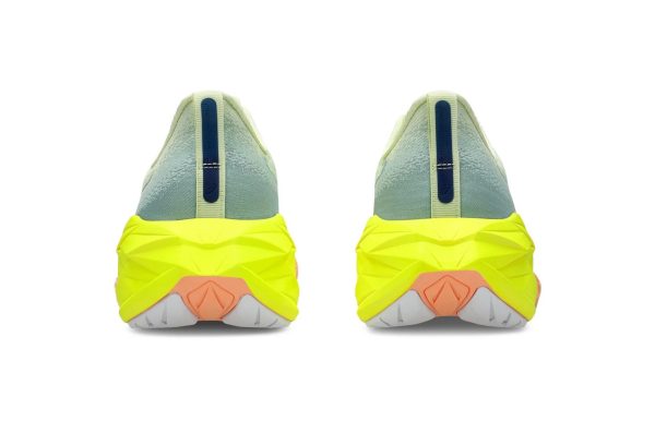 Asics Novablast 4 Paris