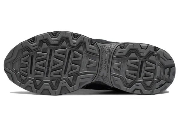 Asics Trainers Gel-Venture 6 Black Grey Accents