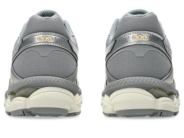 Asics Gel-Cumulus 16 Cream Clay Grey