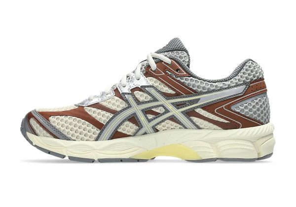 Emmi x ASICS Gel-Cumulus 16 Beige Grey